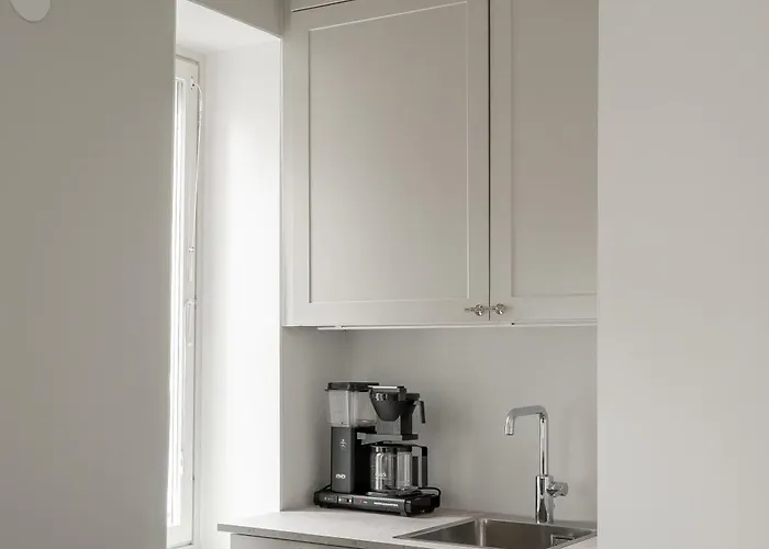 Remontoitu Yksioe Laehellae Helsingin Keskustaa