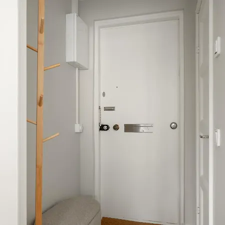 Remontoitu Yksioe Laehellae Helsingin Keskustaa 赫尔辛基
