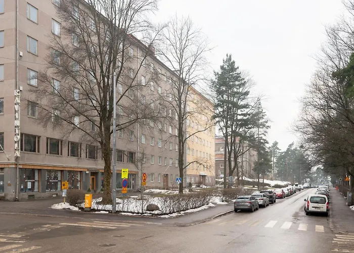 Remontoitu Yksioe Laehellae Helsingin Keskustaa