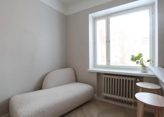 Remontoitu Yksioe Laehellae Helsingin Keskustaa *